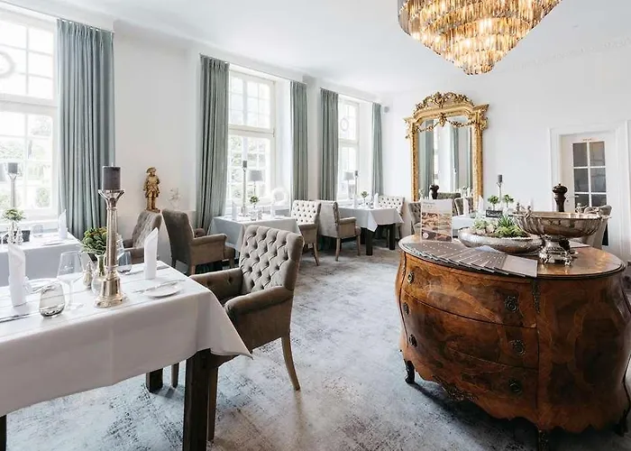 Fritz Am Brunnen Hotel 4*